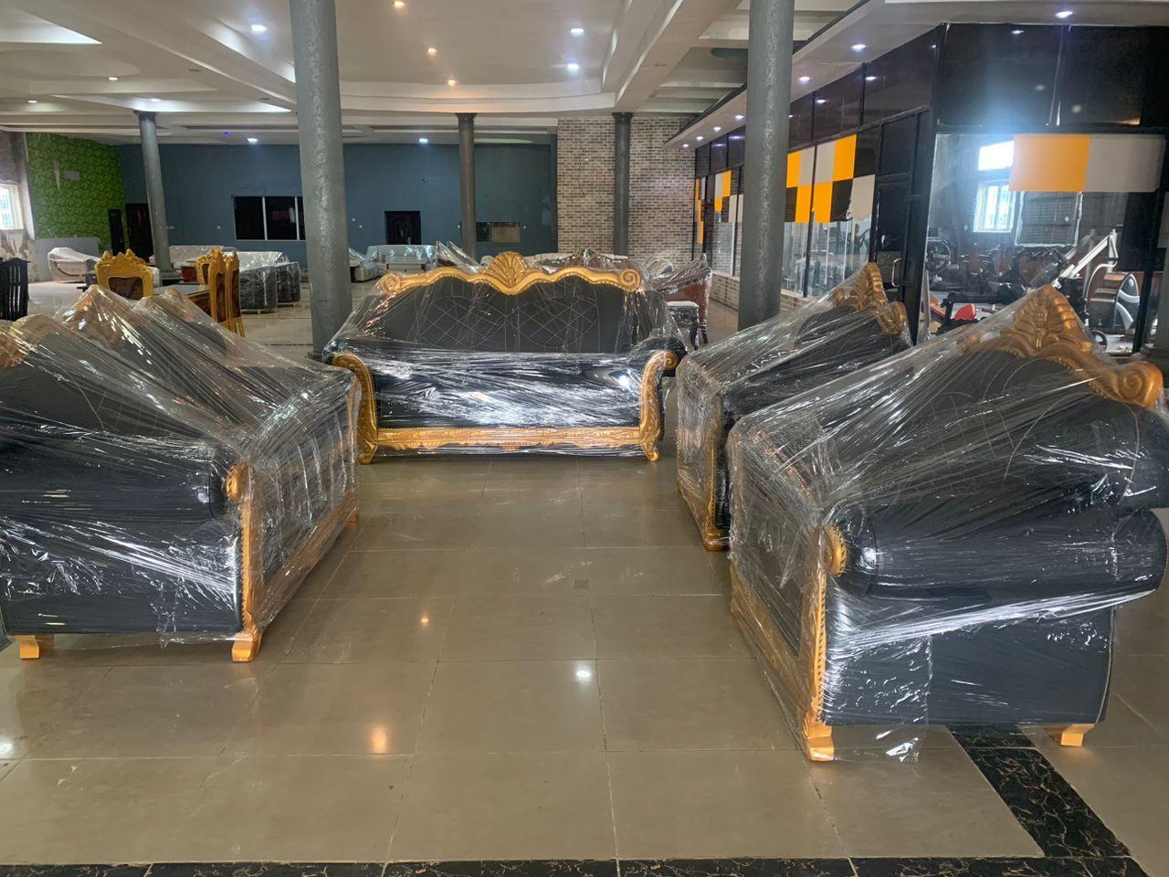 4 set sitting room furniture